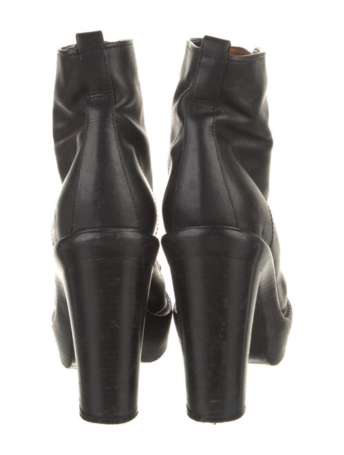 Givenchy Leather Chain-Link Accents Lace-Up Boots