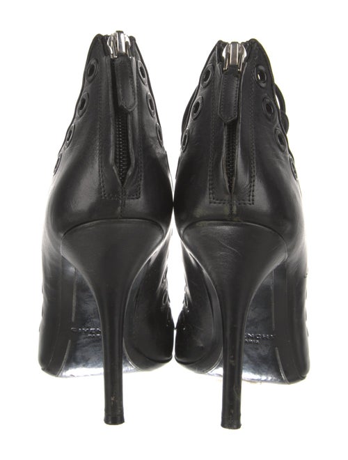 Givenchy Leather Pumps