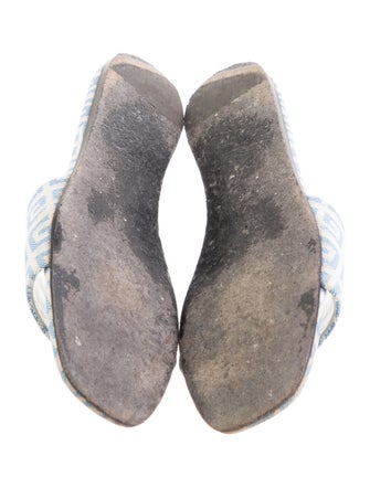 Givenchy Printed Slides