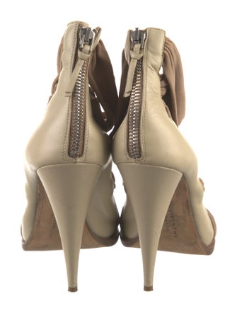 Givenchy Leather Pumps