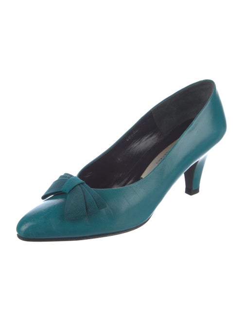 Givenchy Leather Pumps