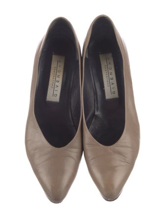 Givenchy Leather Pumps