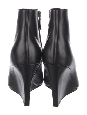 Givenchy Leather Cutout Accent Pumps