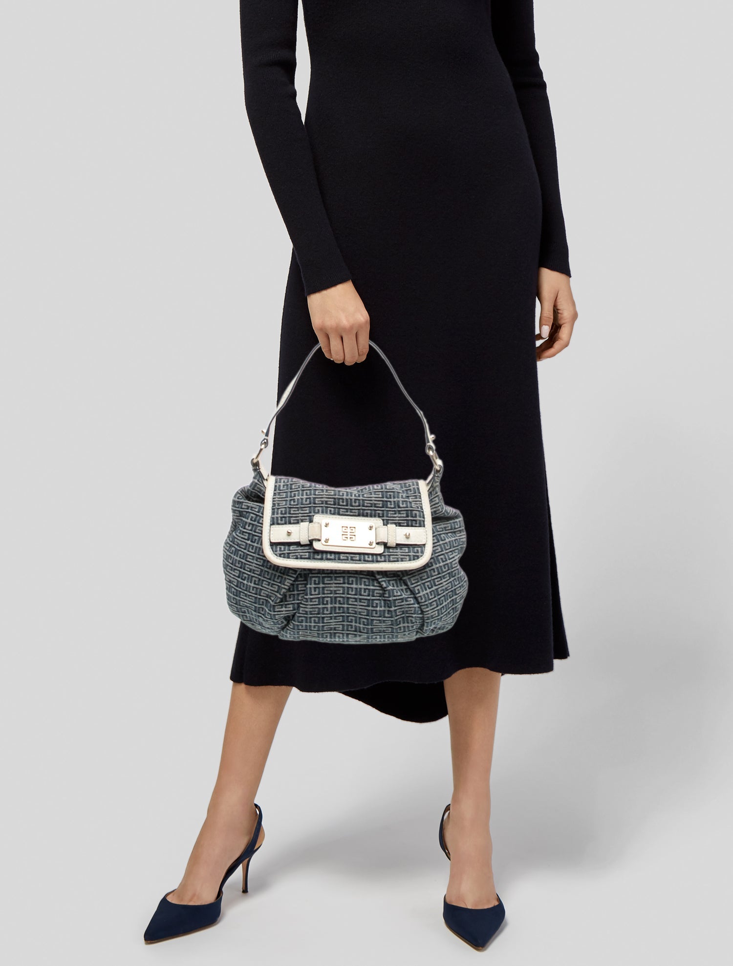 Givenchy Rottweiler Antigona Shopping Tote - Black Totes, Handbags
