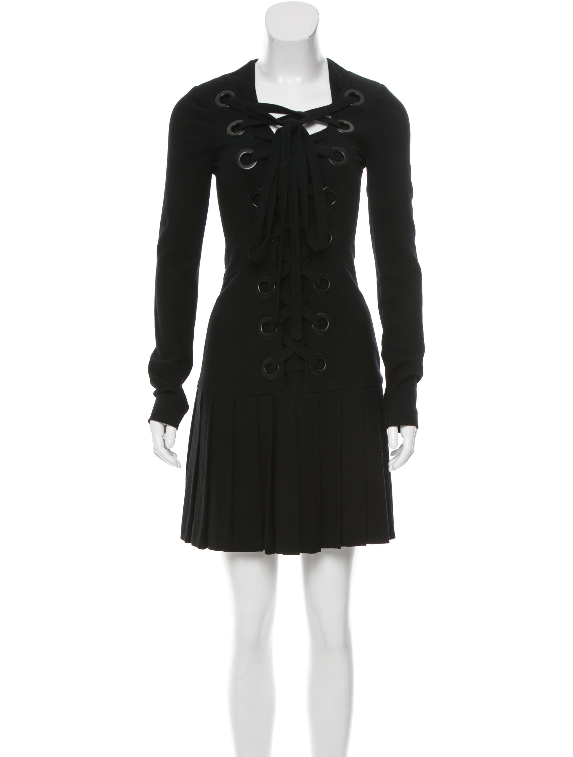 How dres up at 56 women clothing yarn How dres up at 56 women clothing yarn