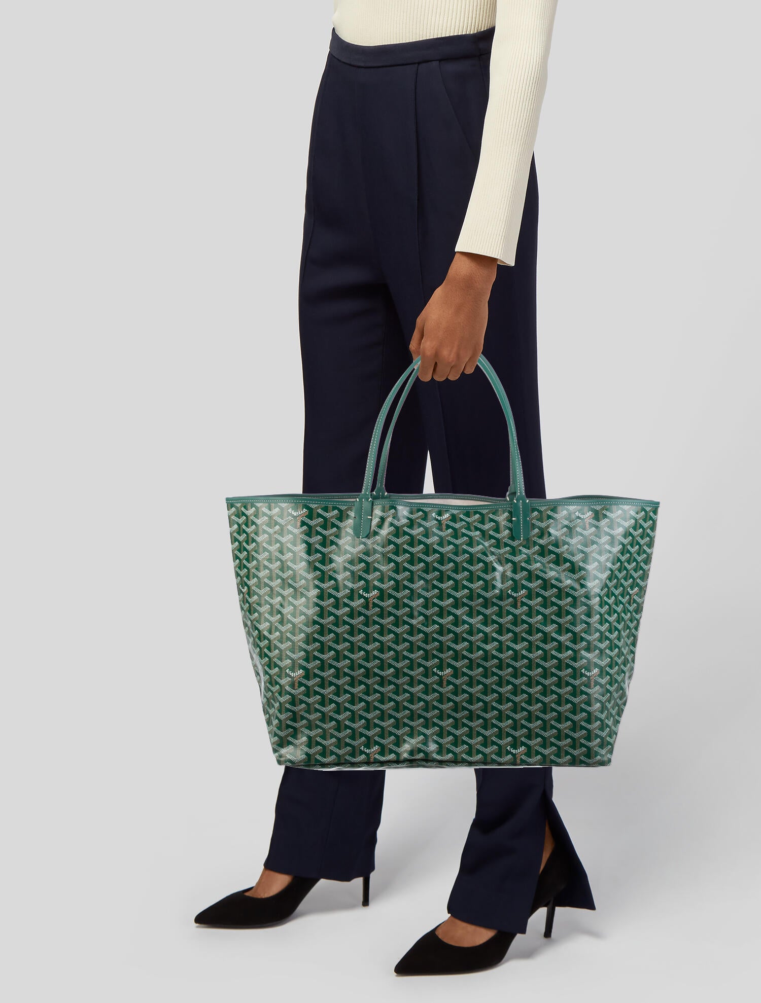 the goyard tote