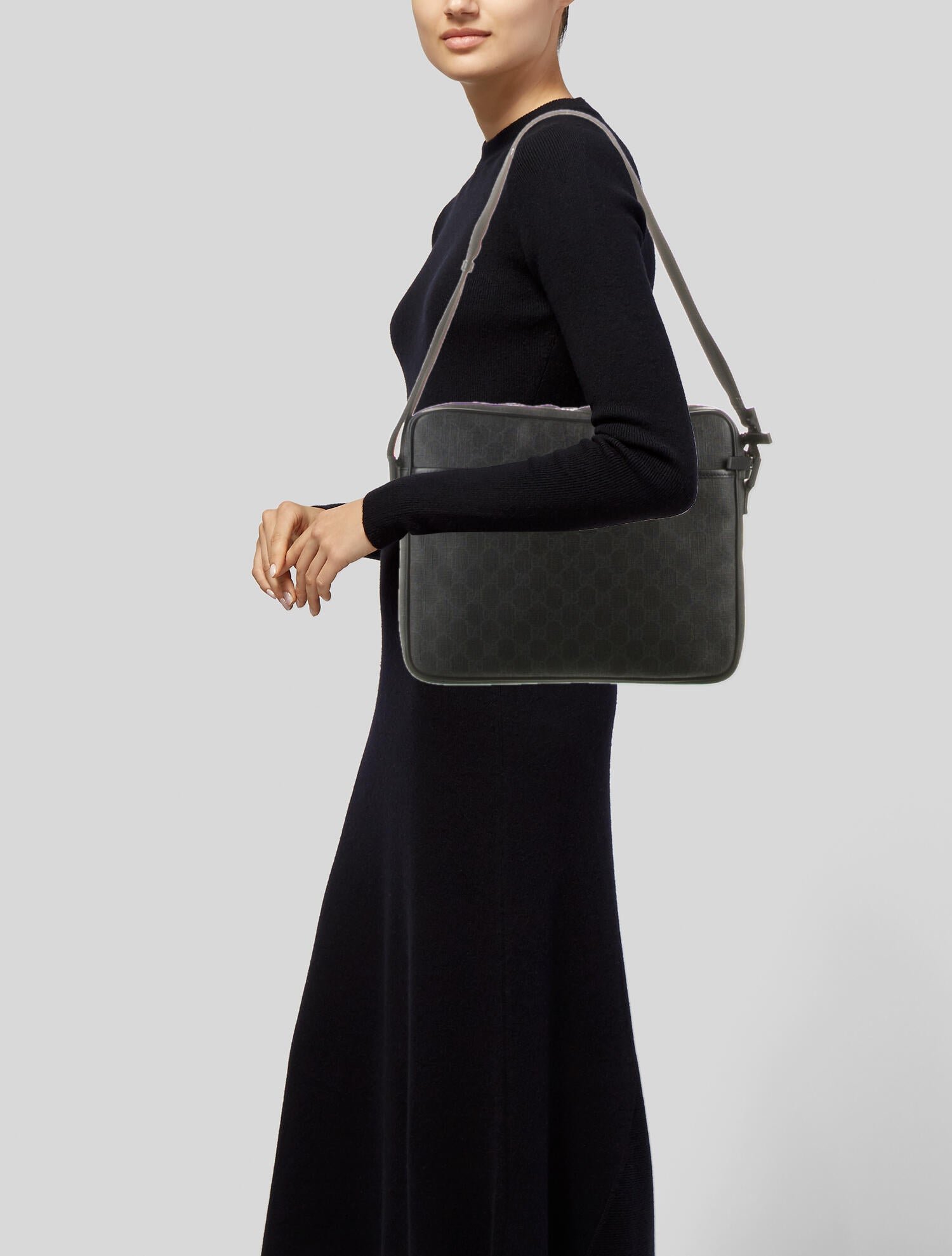 Gucci GG Supreme Crossbody Messenger Bag Grey Crossbody Bags