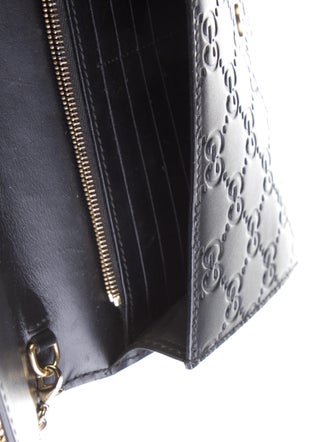 Gucci GG Signature Icon Wallet on Chain