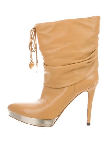 Gucci Leather Pointed-Toe Ankle Boots