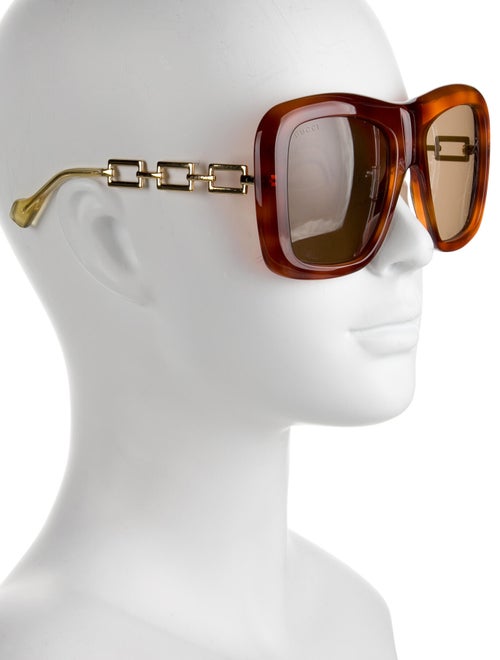 Gucci Oversize Tinted Sunglasses