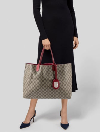 Gucci GG Supreme Medium Reversible Tote