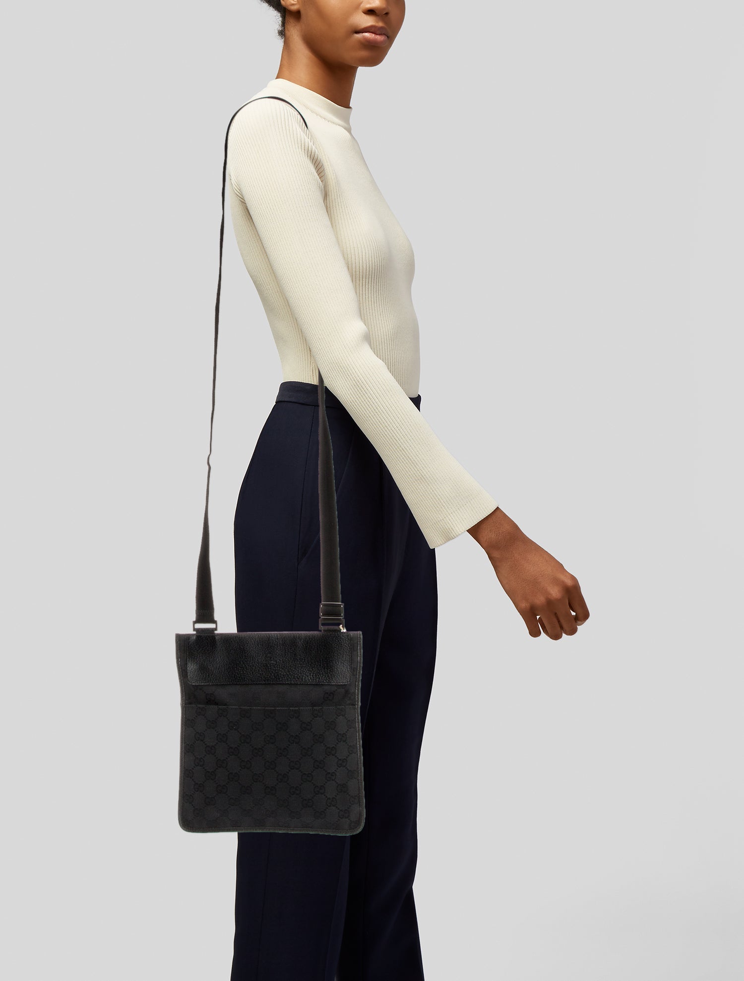 Gucci Vintage GG Canvas Messenger Bag Black Messenger Bags, Bags
