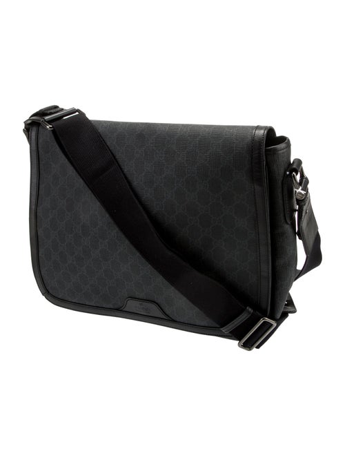 Gucci GG Supreme Messenger Bag