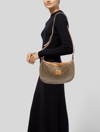 Gucci GG Supreme Shoulder Bag