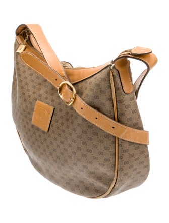 Gucci GG Supreme Shoulder Bag