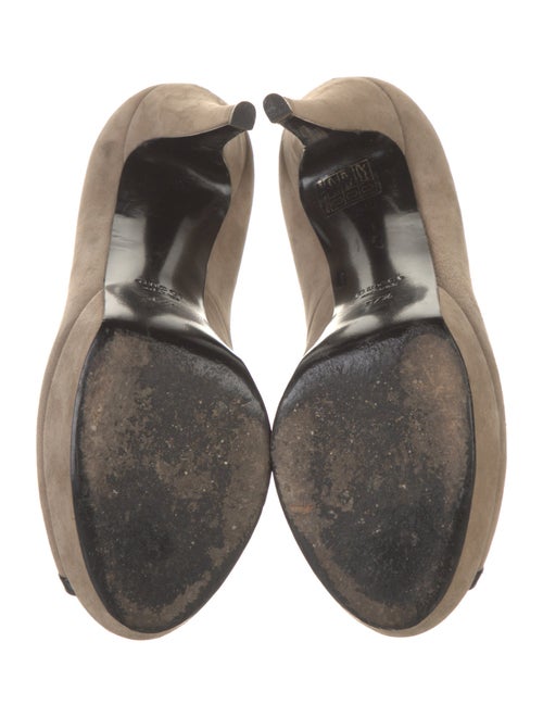 Gucci Suede T-Strap Pumps