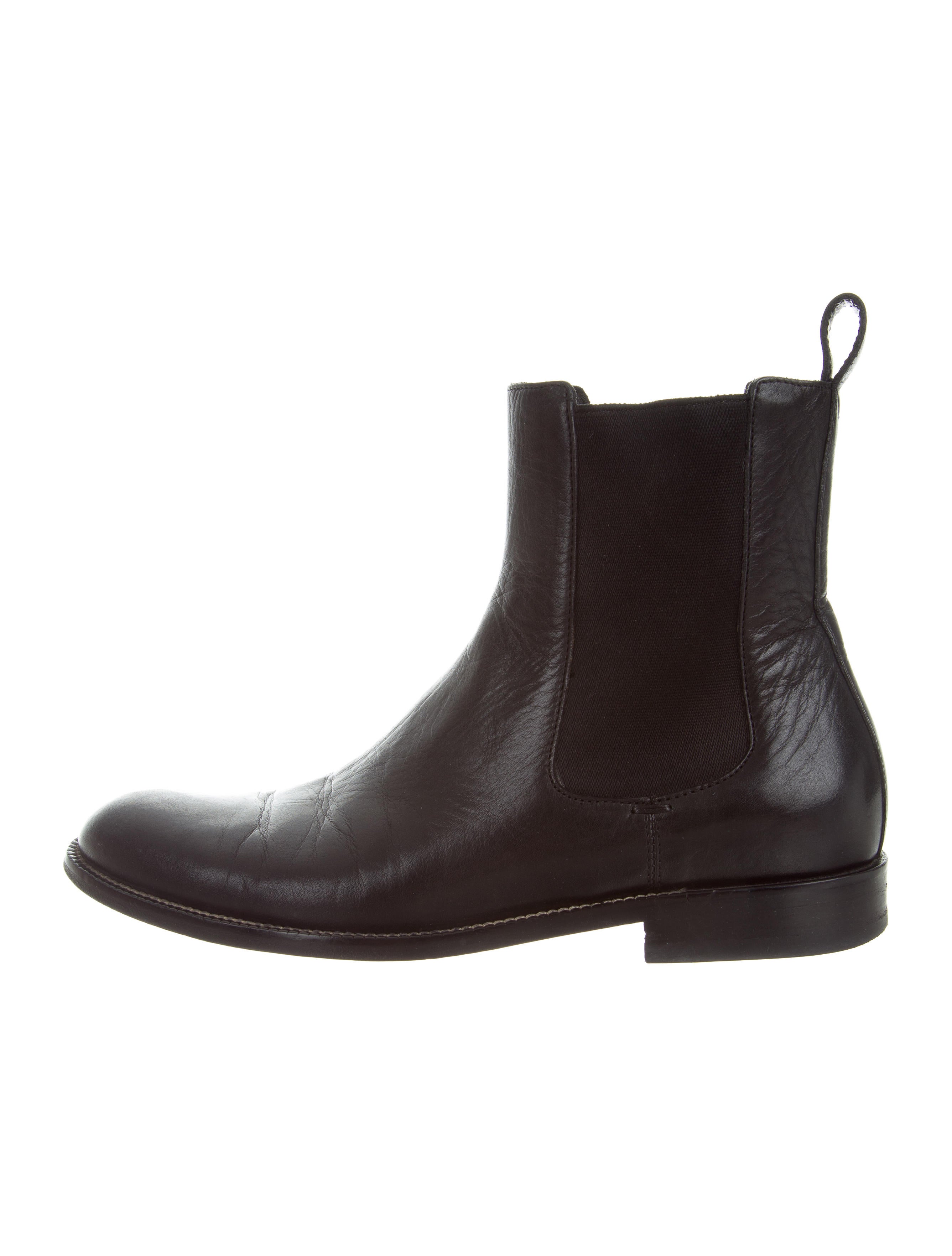 gucci chelsea boots gucci leather chelsea boots shoes guc165228 the realreal gucci chelsea boots gucci leather chelsea boots shoes guc165228 the realreal