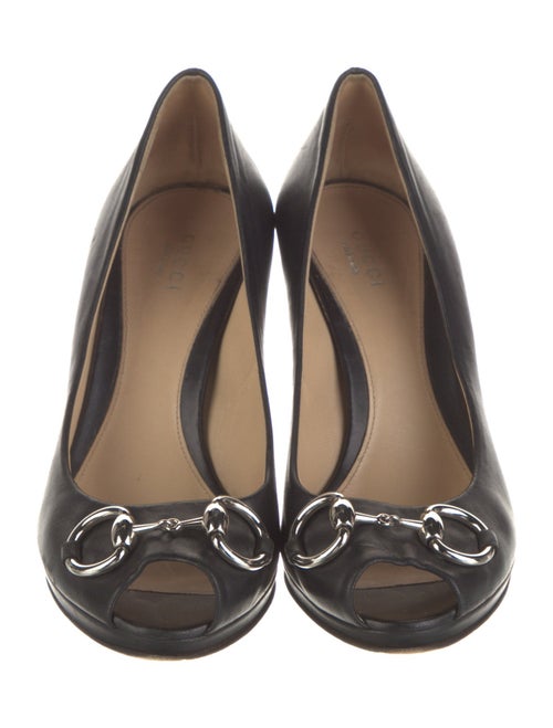Gucci Leather Pumps