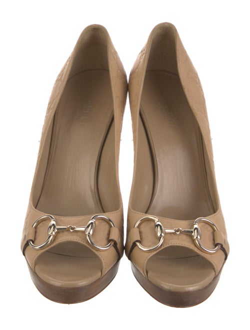 Gucci Leather Pumps
