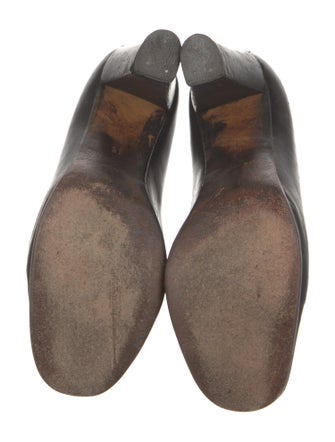 Gucci Sylvie Web Accent Leather Pumps