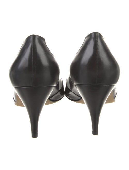 Gucci Leather Pumps