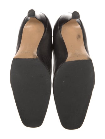 Gucci Interlocking G Logo Leather Pumps