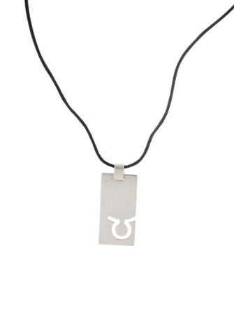 Gucci Taurus Pendant Necklace