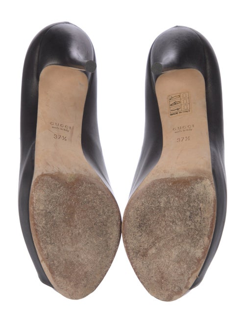 Gucci Leather Pumps