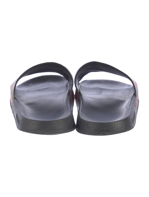 Gucci GG Supreme Slides