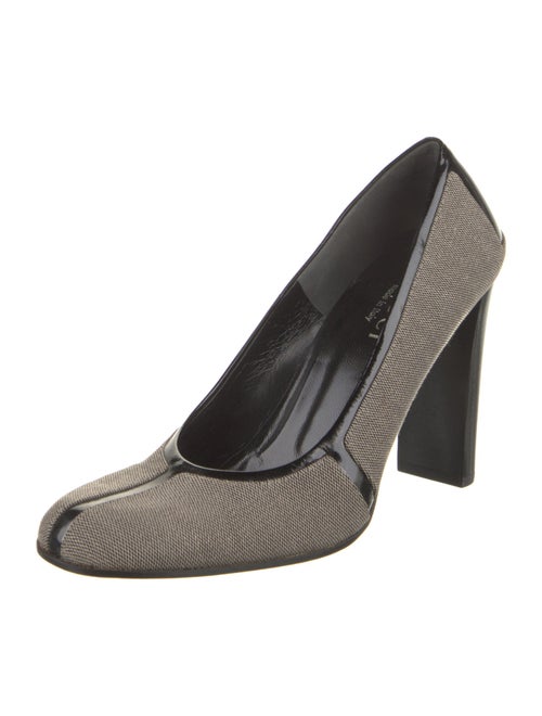 Gucci Canvas Printed Pumps