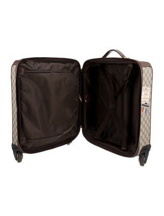 Gucci Courrier Grand Turismo GG Supreme Carry On