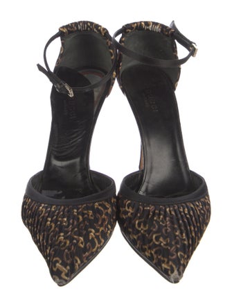 Gucci Satin Printed D'Orsay Pumps