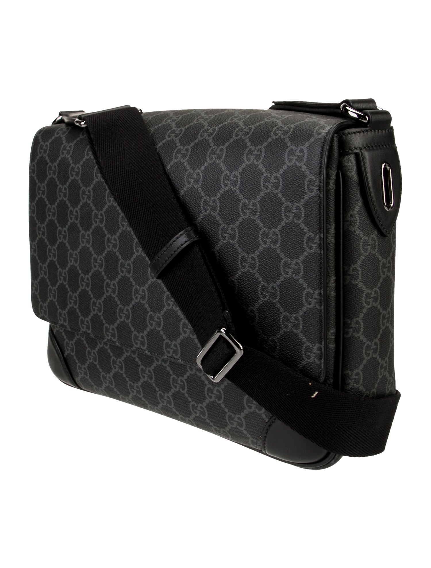 Gucci GG Supreme Emblem Medium 2024