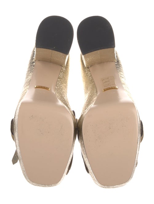Gucci Double G Logo Leather Pumps