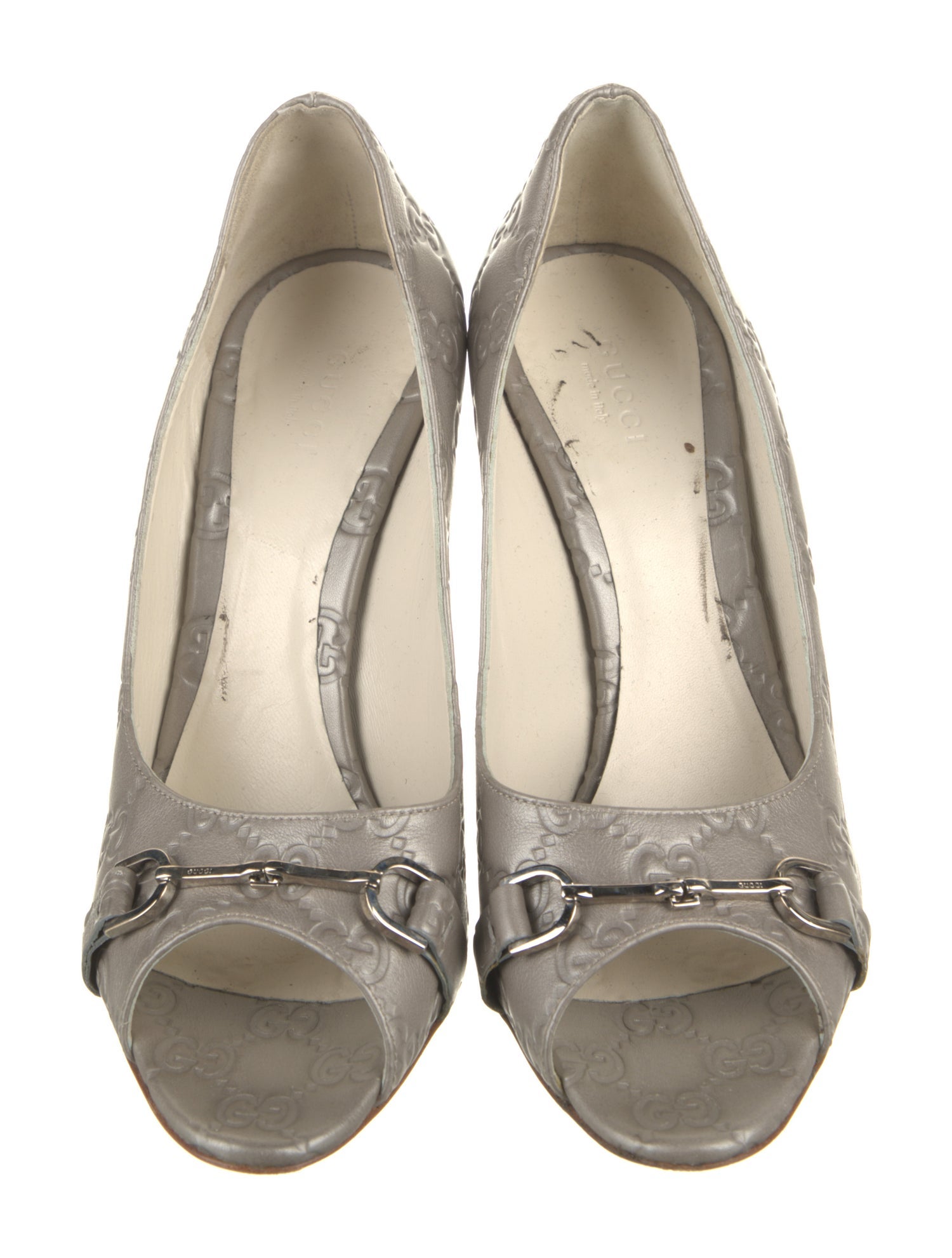 Gucci GG Signature Leather Pumps