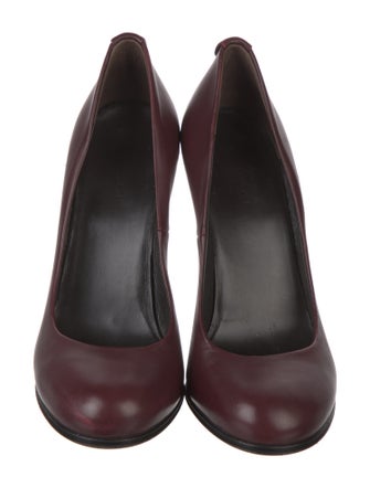 Gucci Leather Pumps