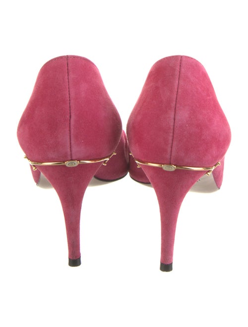 Gucci Suede Pumps