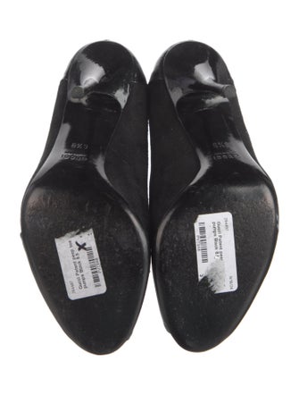 Gucci Interlocking G Logo Suede Pumps