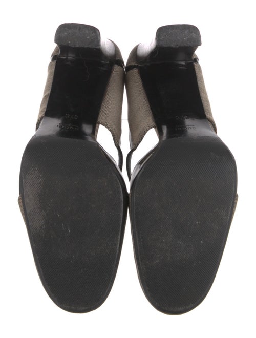 Gucci Canvas Printed D'Orsay Pumps