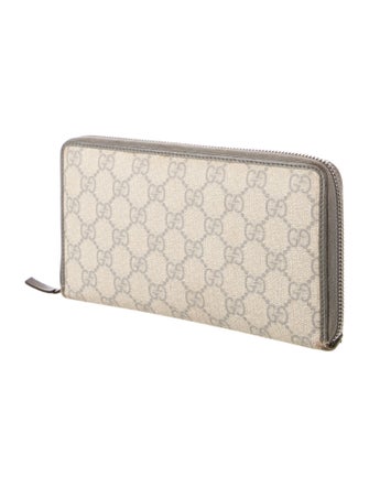 Gucci GG Supreme Continental Wallet