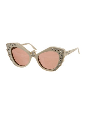 Gucci Cat-Eye Tinted Sunglasses