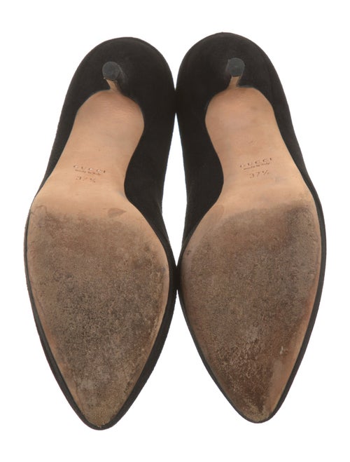 Gucci Suede Pumps