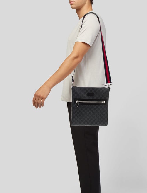 Gucci GG Supreme Messenger Bag
