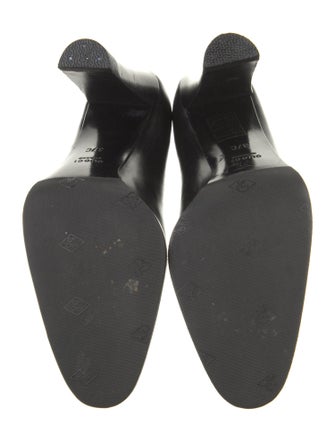 Gucci Leather Pumps