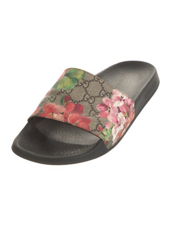 Gucci GG Canvas Slides