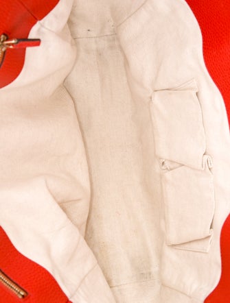 Gucci Leather Swing Medium