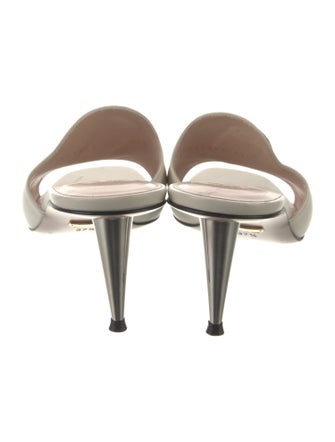 Gucci Interlocking G Logo Leather Slides