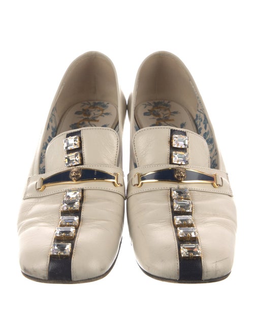 Gucci Tiger Head Accent Leather Pumps