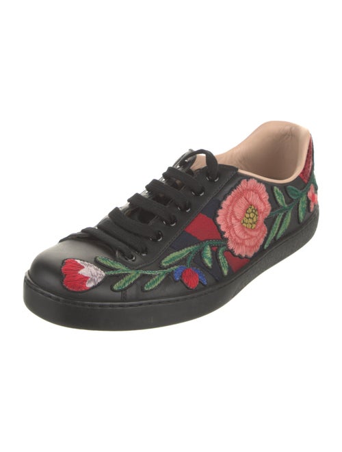 Gucci Capri Accent Leather Sneakers