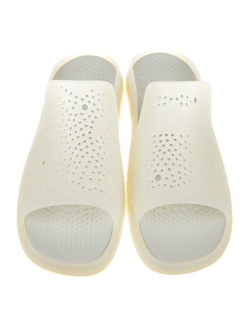 Burberry Rubber Slides